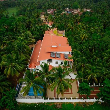 Krishna Beach Resort & Spa Colva Exterior foto