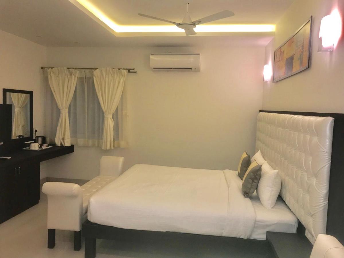 Krishna Beach Resort & Spa Colva Exterior foto